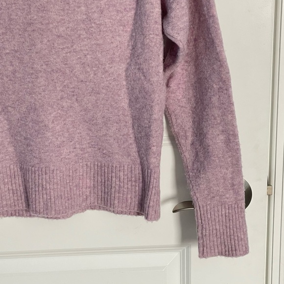 J. Crew Collared V-neck sweater in Supersoft yarn 35275 - Picture 5 of 15